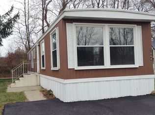 2064 Rustic Trl, Mogadore, OH 44260