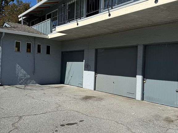 3rd image of 213 Superior Dr APT D