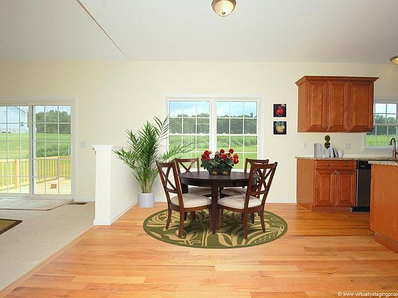 4th image of 43 Brookside Ln