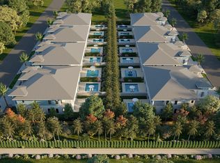 8667 SE Neptune St, Hobe Sound, FL 33455