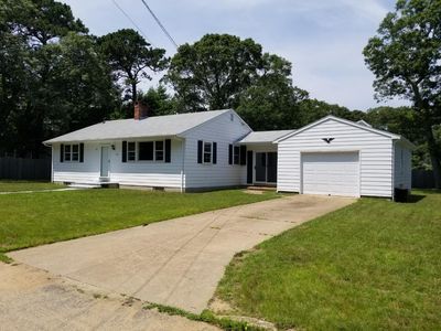 147 Fairfield Ave, Tisbury, MA, 02568