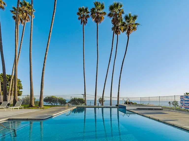 17350 W Sunset Blvd #202 — Photo 8