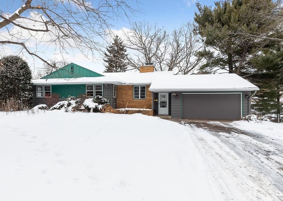 1st image of 2326 Gilbert Ln