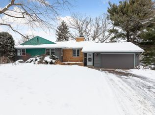 2326 Gilbert Ln, South Saint Paul, MN 55075