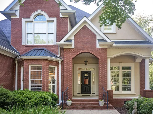 601 Marsh Ln, Oxford, AL 36203