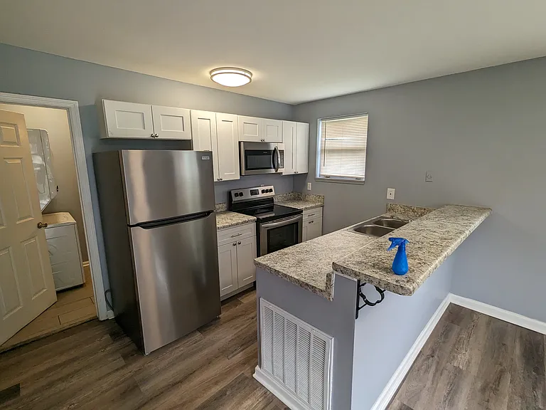 2222 Morena St #B — Photo 4
