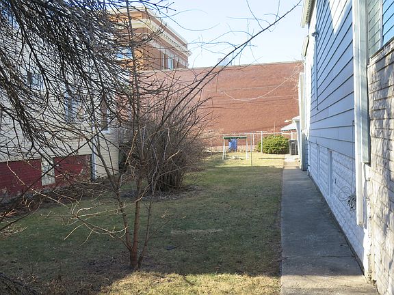 3rd image of 7012 S Saint Lawrence Ave