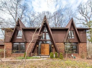 1439 Burgundy Rd, Ann Arbor, MI 48105