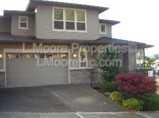 9737 SE Spy Glass Dr, Portland, OR