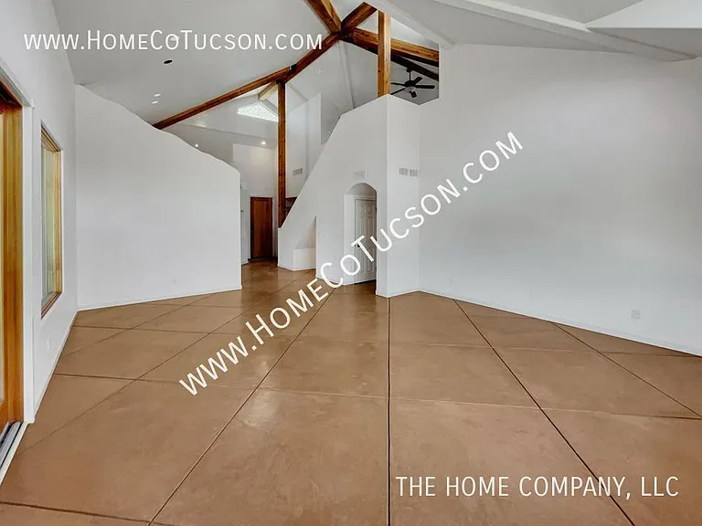 12235 E Horsehead Rd — Photo 7