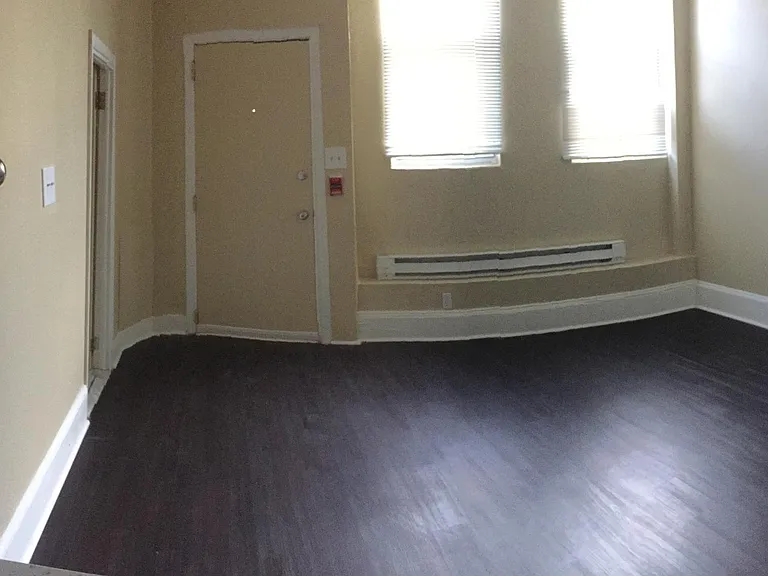 Franklin Court — Photo 32