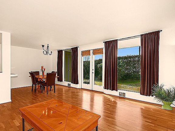 3rd image of 500 W Olympic Pl APT 106