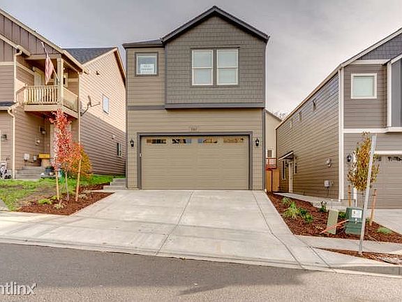 3307 NE 43rd Pl Vancouver WA-small-001-2-3307 NE 43rd Place3