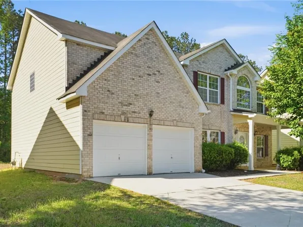 4969 Locherby Dr, Fairburn, GA 30213