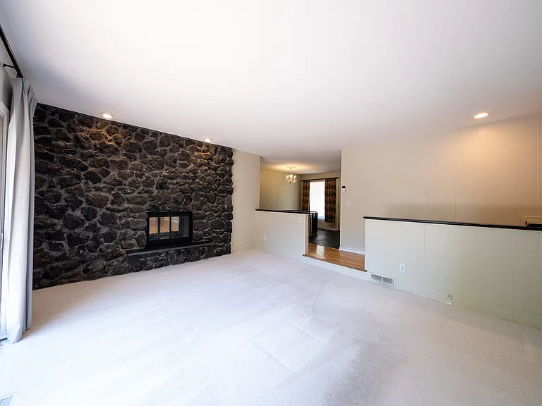 469 Reflection Rd — Photo 5
