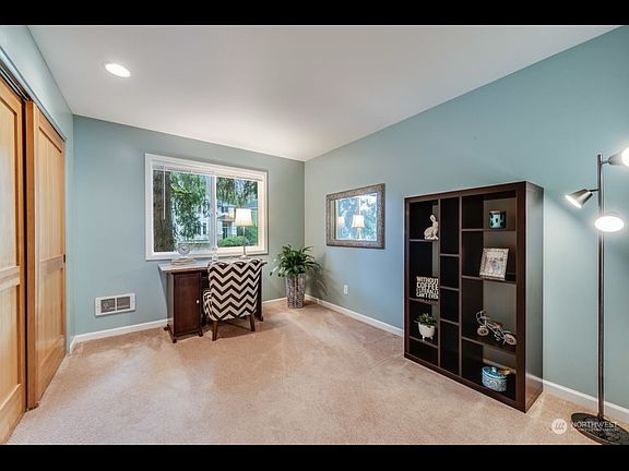 3rd image of 17022 128th Ln NE