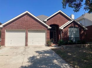 4560 Marguerite Ln, Fort Worth, TX 76123