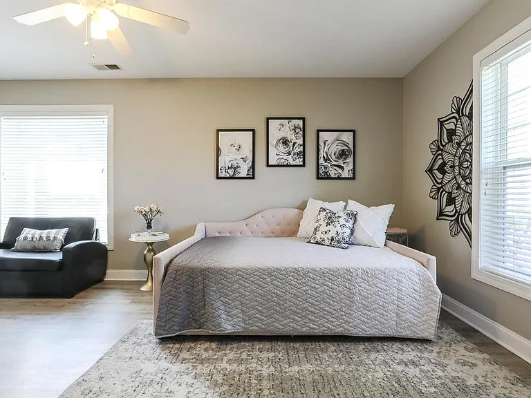 112 Cypress Point Ct #101B — Photo 18