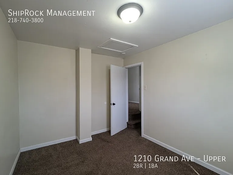 1210 Grand Ave #UPPER — Photo 3