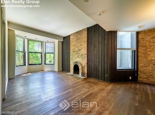 2908 N Broadway St APT 03, Chicago, IL 60657