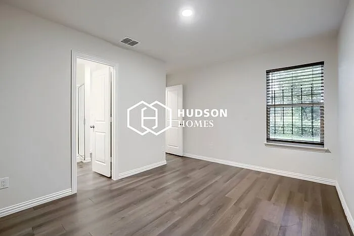 609 Sherman St — Photo 10