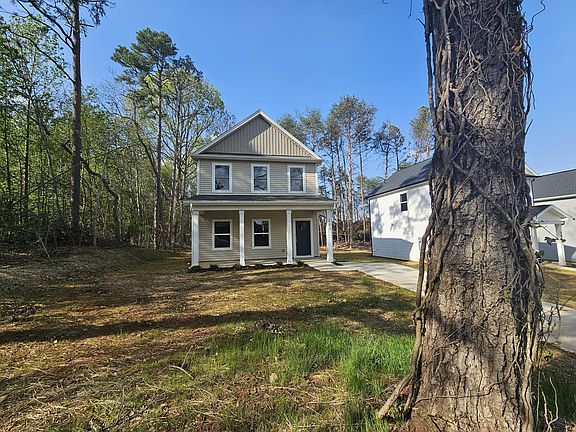 2nd image of 203 Benfield Rd