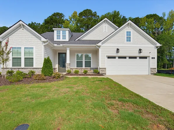 440 Dunton St, Holly Springs, NC 27540