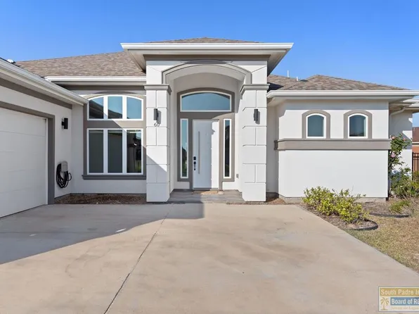 60 Whooping Crane Dr, Pt Isabel, TX 78578