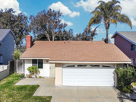 3rd image of 23061 Via San Gabriel