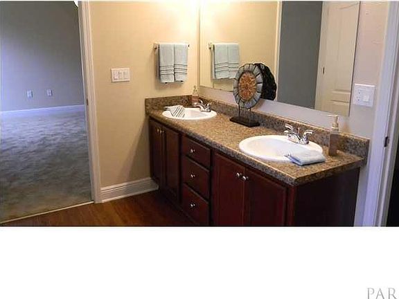 5th image of 5495 Peach Dr