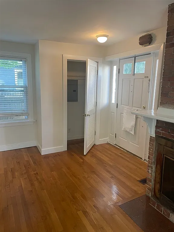 Building Photo - 6 Blaney St #1