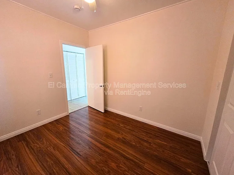 8446 California Ave #B — Photo 12