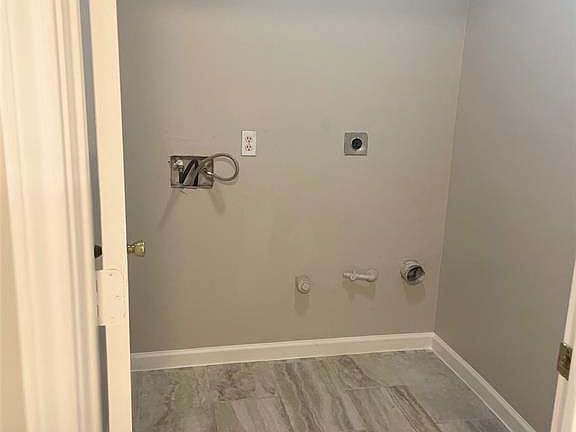 5th image of 13826 Naomi Hollow Ln