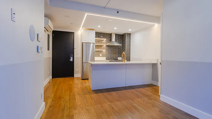 Rented by Nooklyn NYC LLC | media 108
