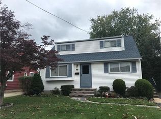 316 Herbert Ave, Old Bridge, NJ 08857