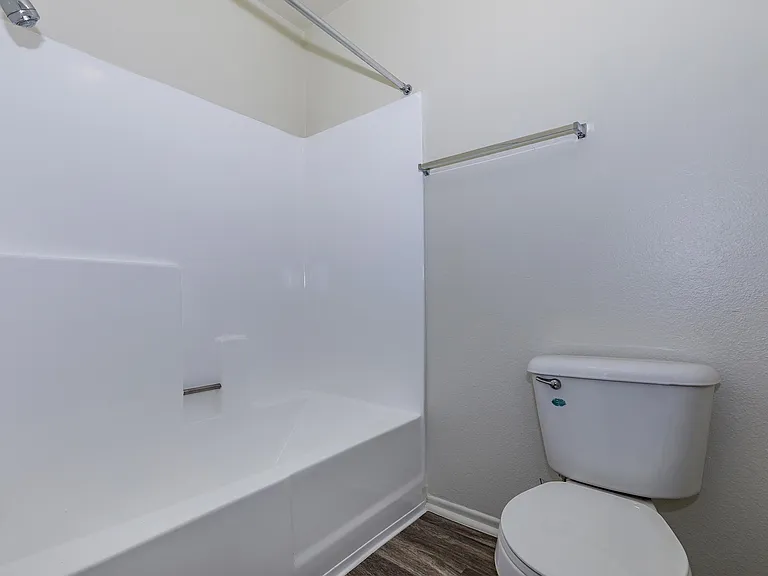 Trabuco Woods Apartment Homes — Photo 32