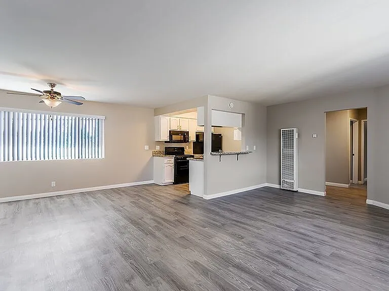 13919 Coteau Dr — Photo 4