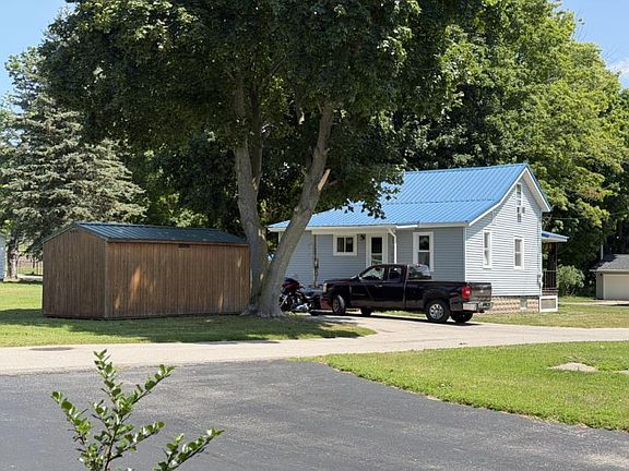5th image of 8244 Zosel St