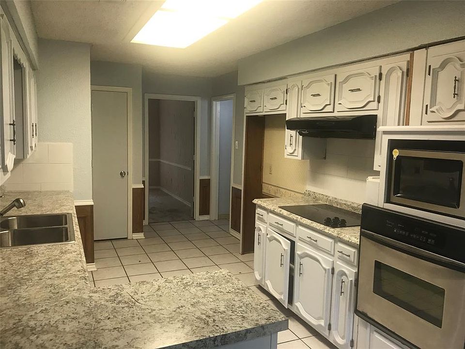 2nd image of 233 Creekwood Dr