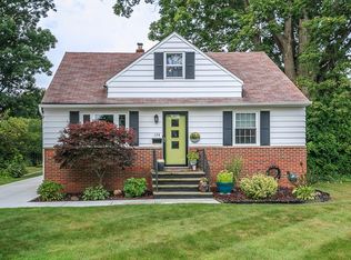 174 E 294th St, Eastlake, OH 44095
