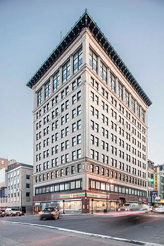 Park Plaza Photo 1