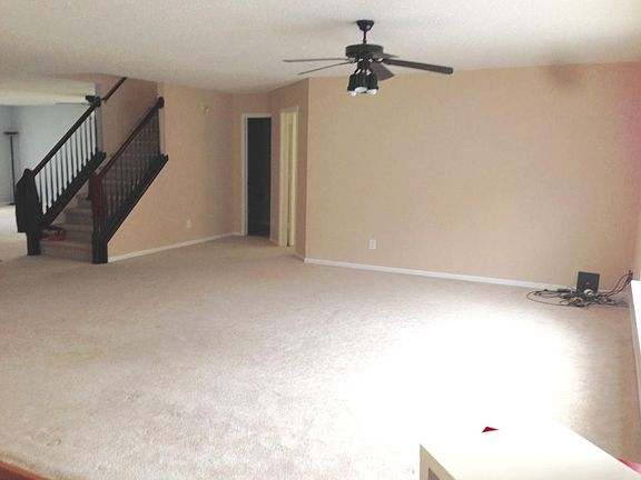 4th image of 10456 Kings Gap Way