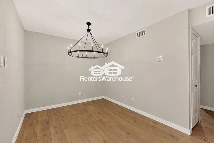 913 Overdowns Dr — Photo 20