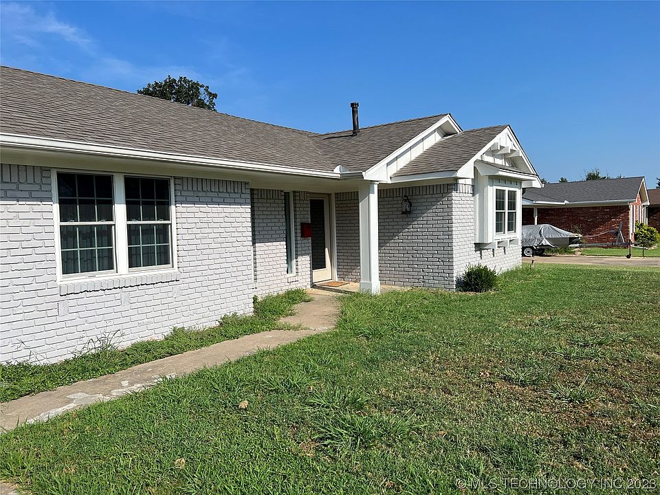 1st image of 1715 Dave Dr