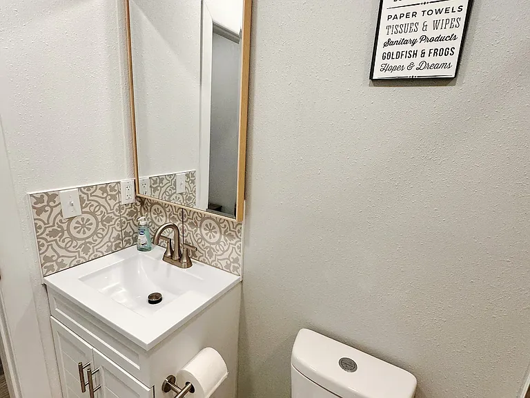 Full Bathroom
