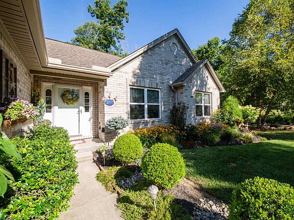 2nd image of 20535 Alpine Dr