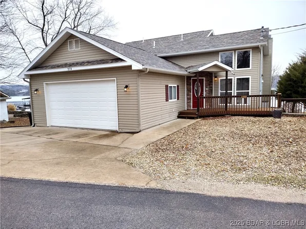 272 Long Acres Dr, Sunrise Beach, MO 65079