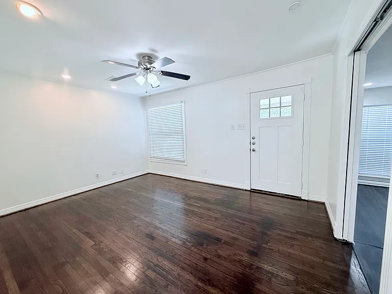 10640 Aledo Dr — Photo 8