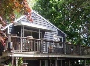 26 Viking Rd, Glenwood Landing, NY 11547