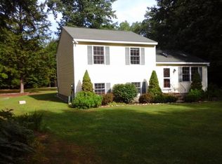 338 Hall Rd, Barrington, NH 03825